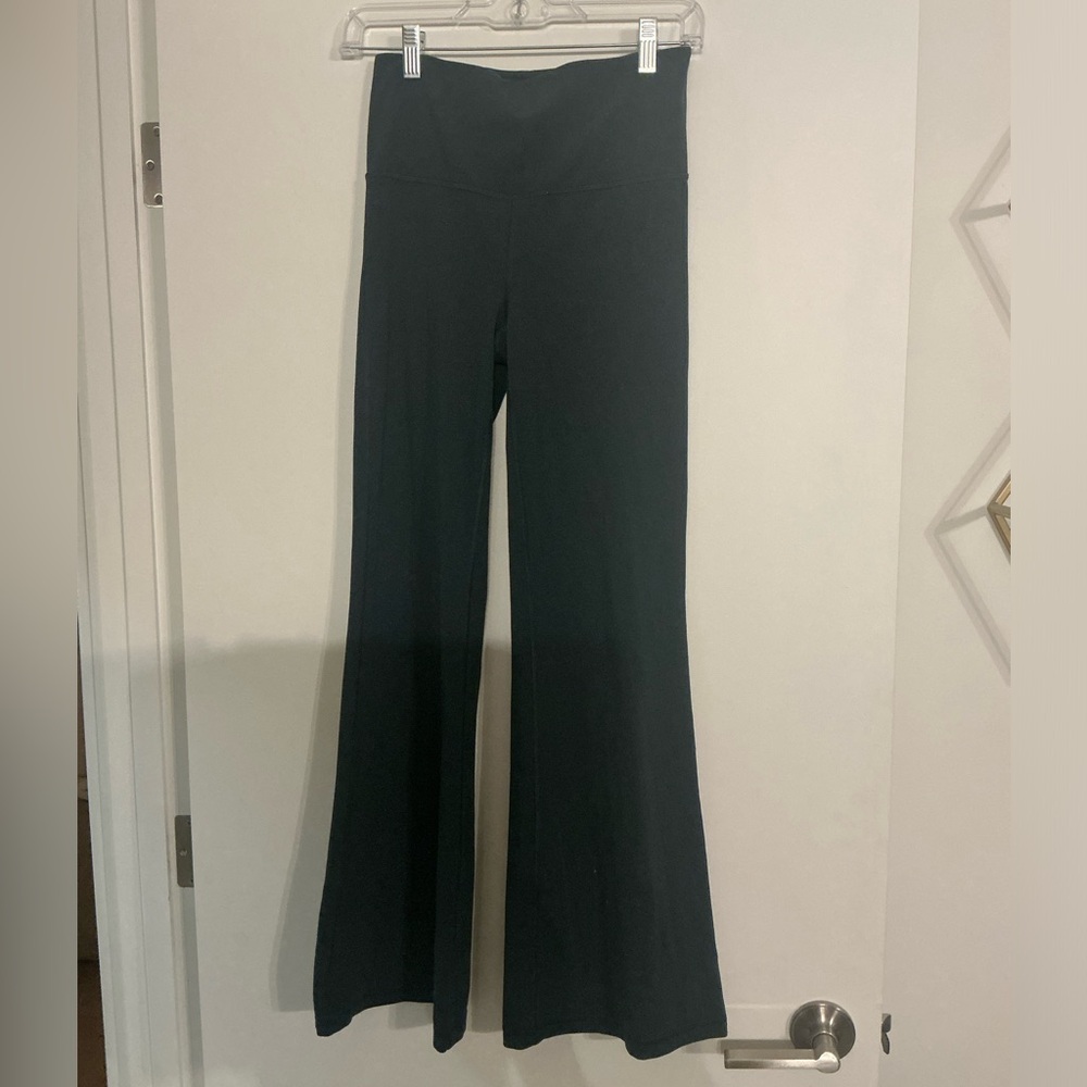 Elation Flare Pants - size small
